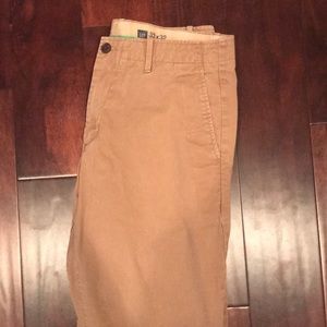 Men’s Gap Lived-In Straight Khakis